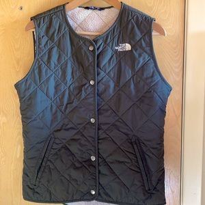 Girls Dark Green North Face Sherpa lined vest